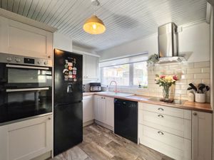 Photo 18- click for photo gallery